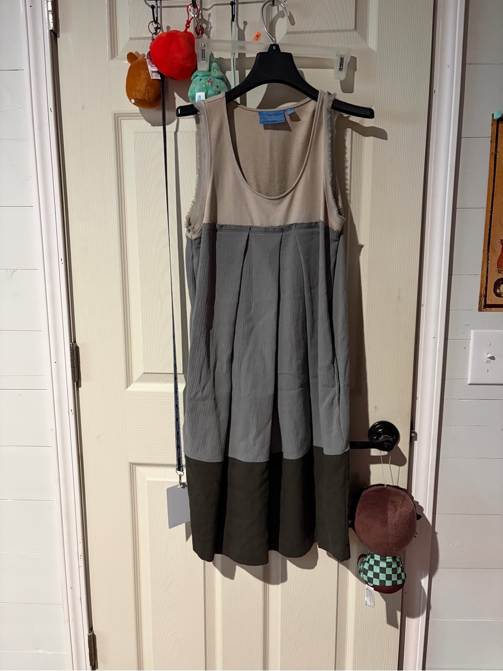 Three-Tone Sleeveless Colorblock Dress - Beige, Gray & Olive